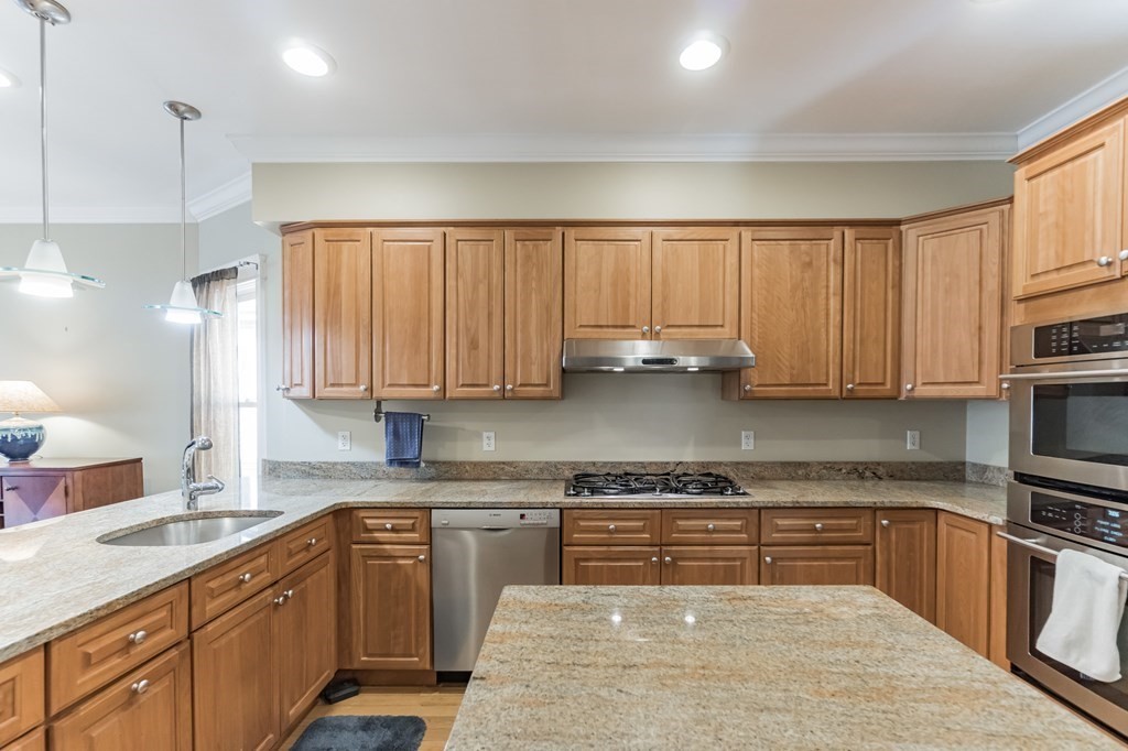 Photos of apartment on Lexington Ave.,Somerville MA 02114