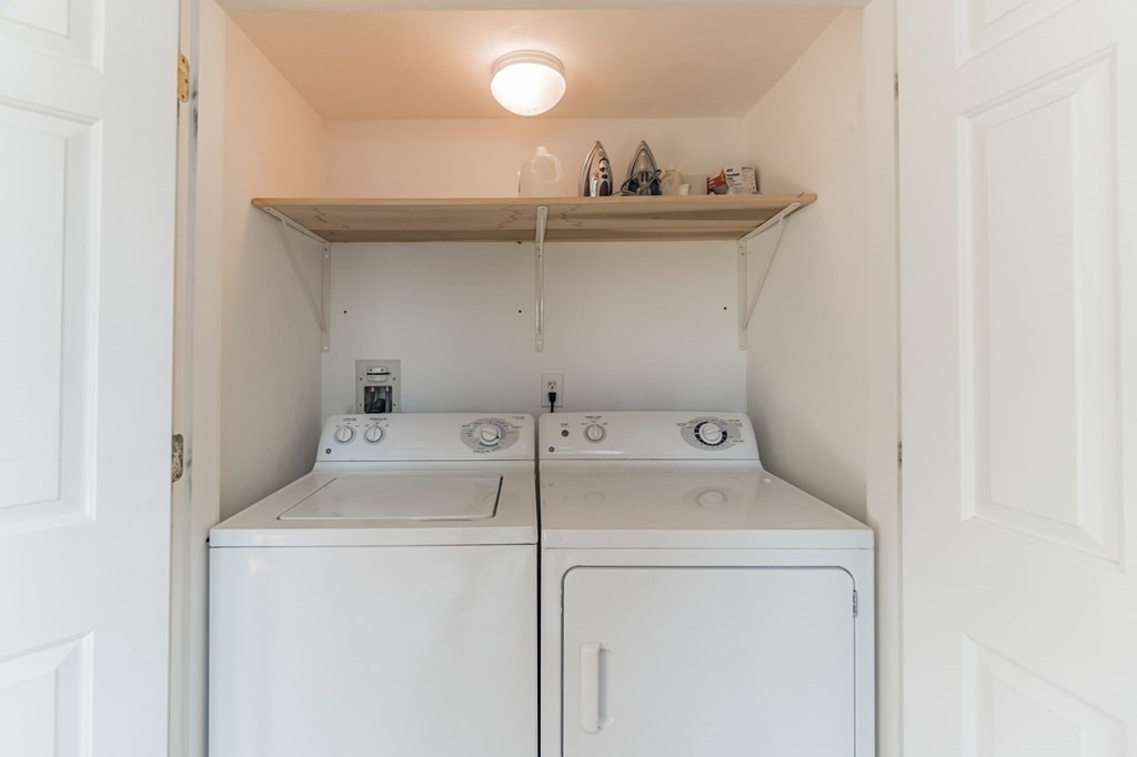 Photos of apartment on Lexington Ave.,Somerville MA 02114