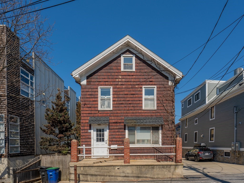 Photos of apartment on Beacon St.,Somerville MA 02143