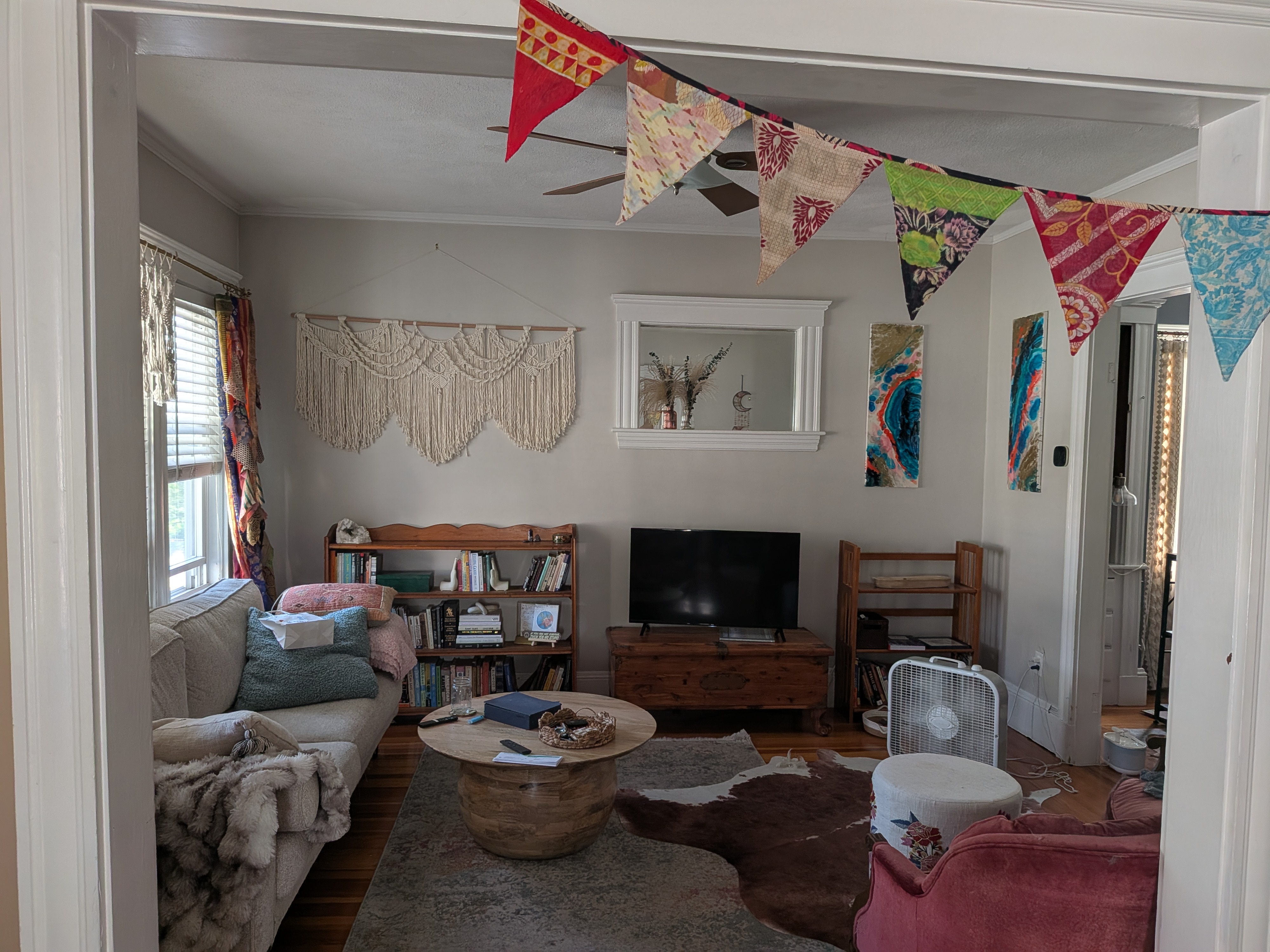 Photos of apartment on West Quincy St.,Somerville MA 02144