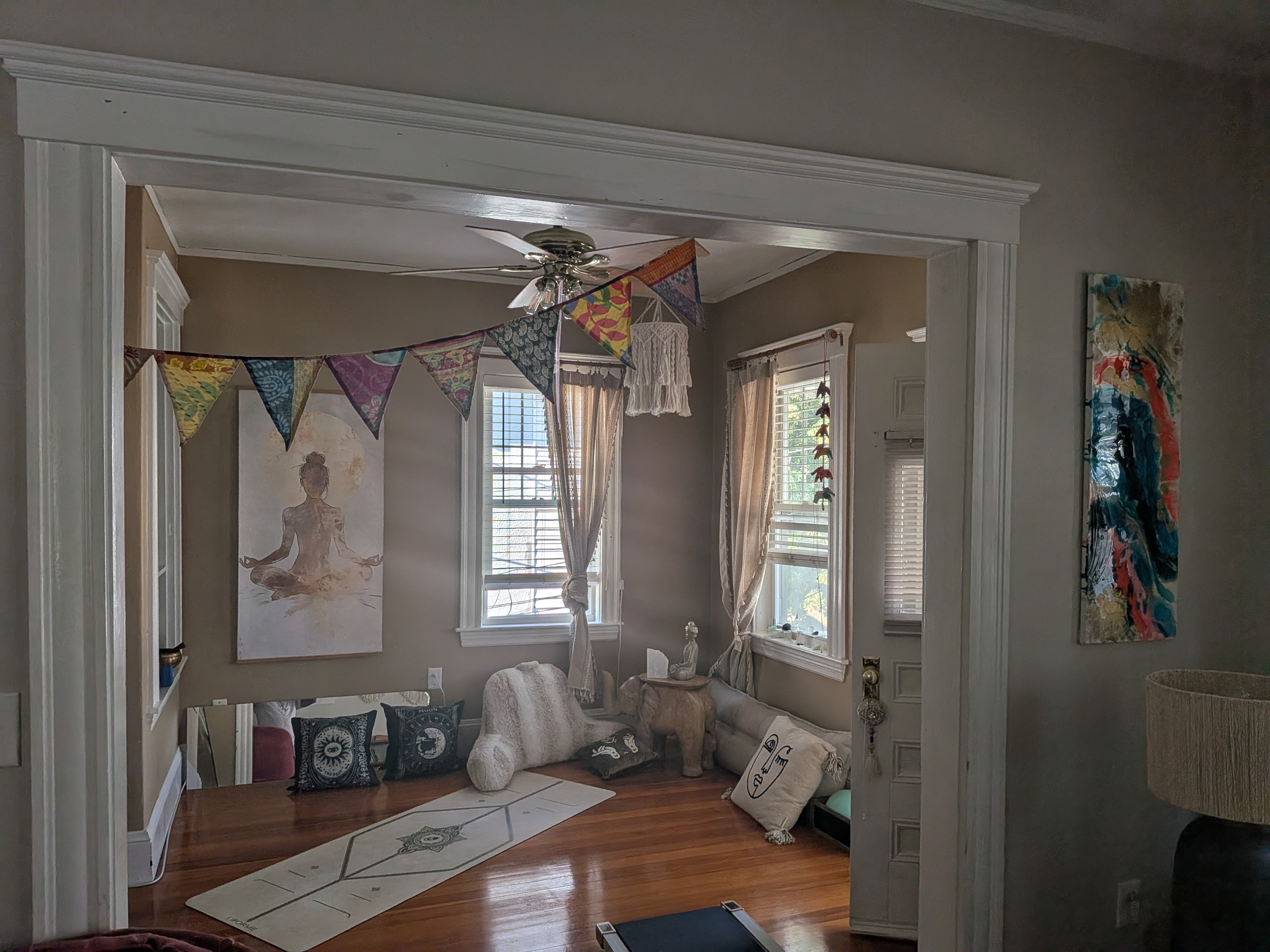 Photos of apartment on West Quincy St.,Somerville MA 02144