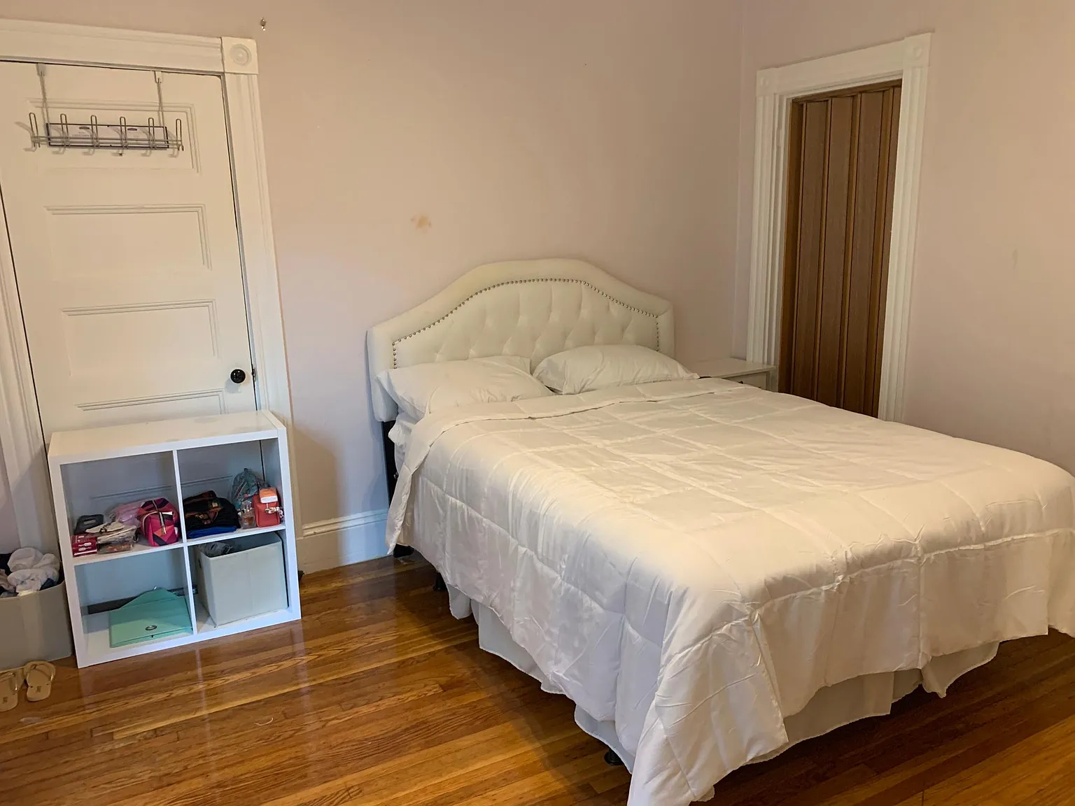 Photos of apartment on Glenwood Ave.,Cambridge MA 02139