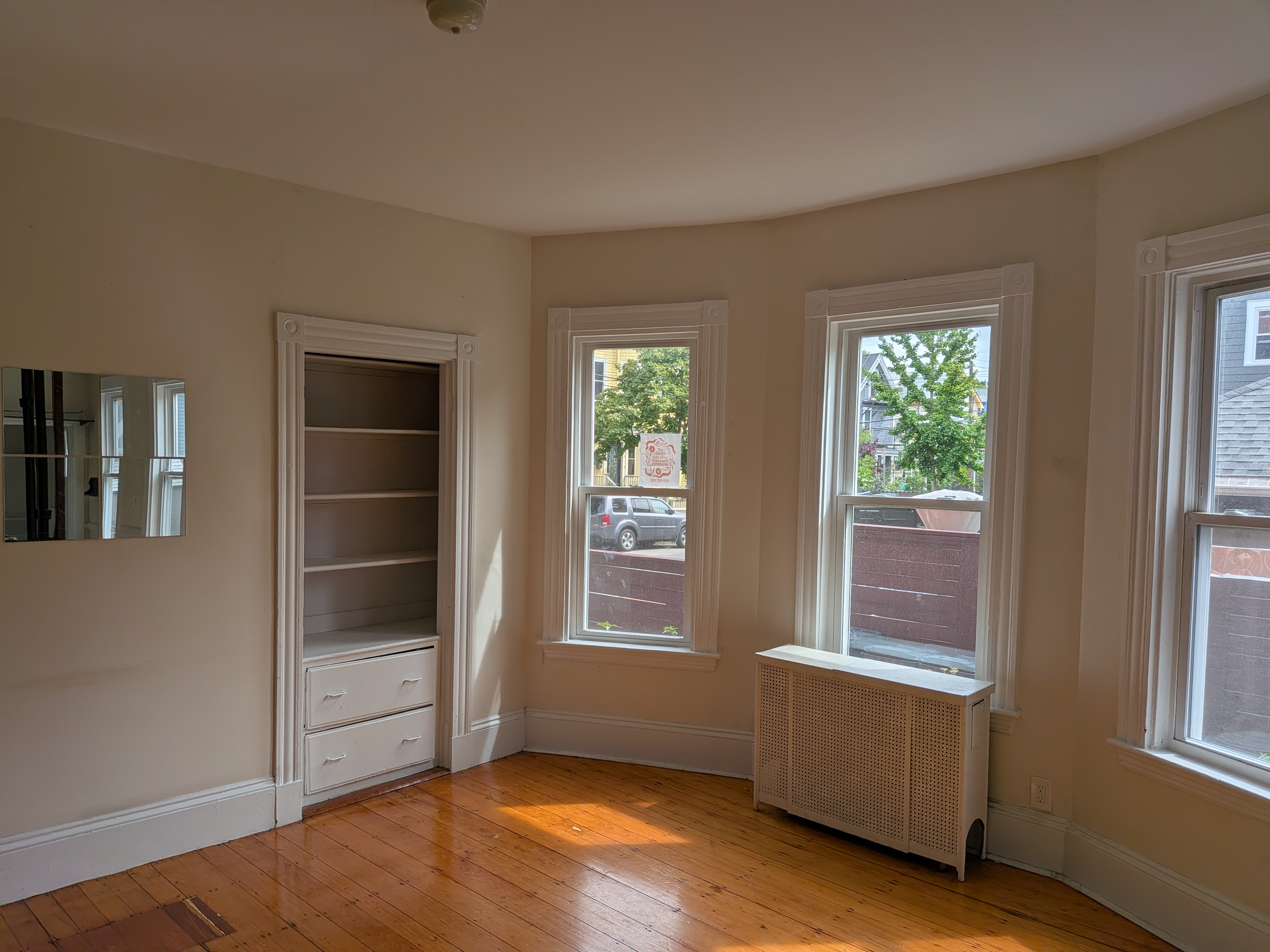 Photos of apartment on Glenwood Ave.,Cambridge MA 02139