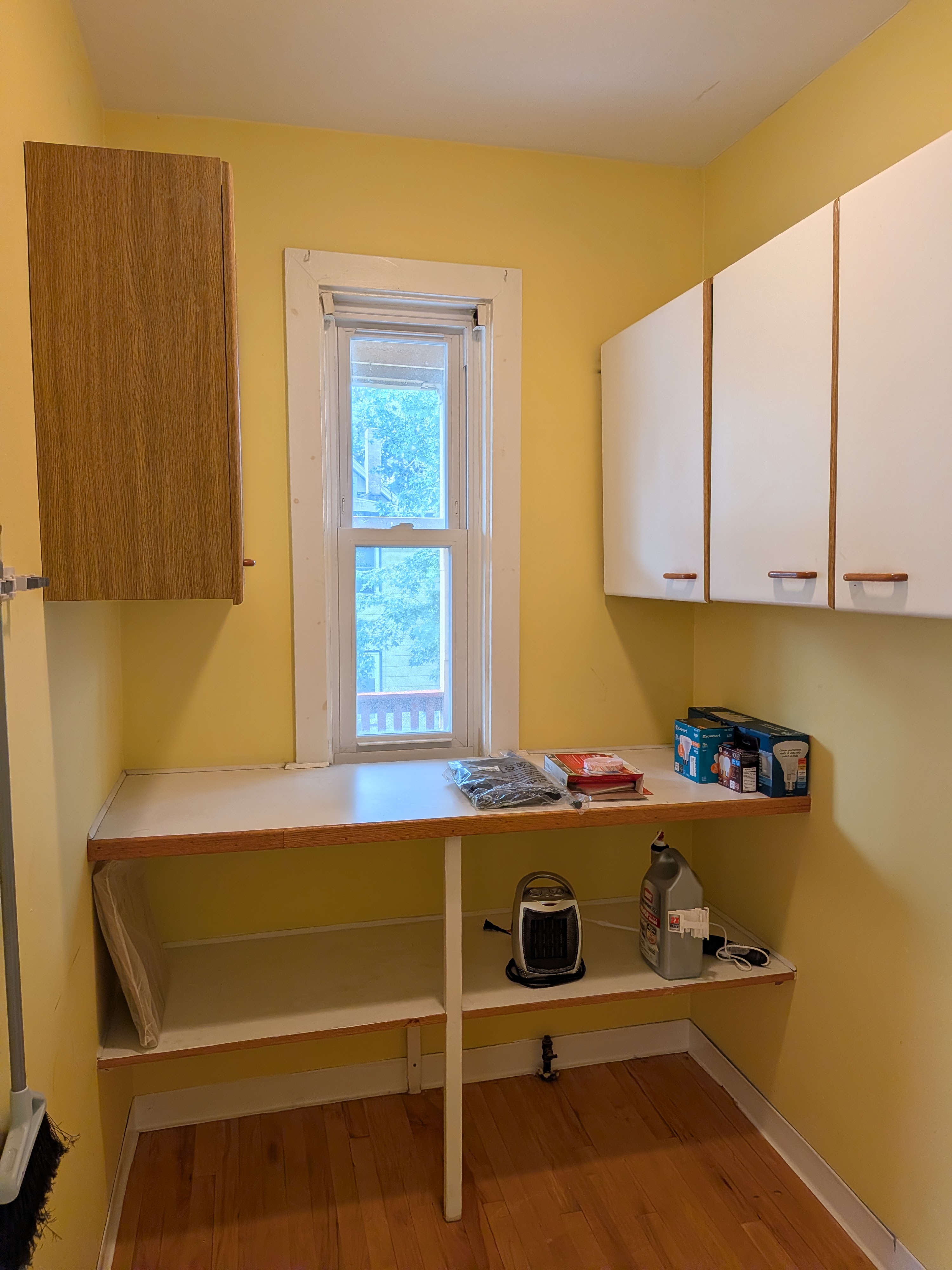 Photos of apartment on Glenwood Ave.,Cambridge MA 02139