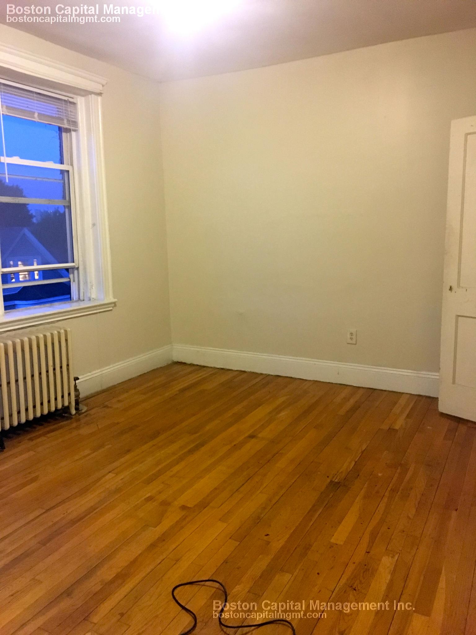 45 Ashford St, Allston