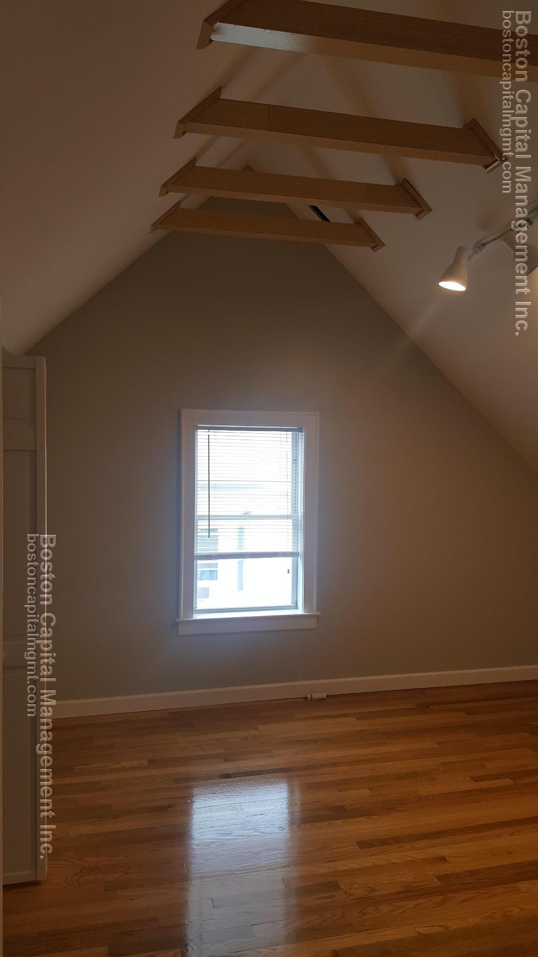 Photos of apartment on Salem St.,Malden MA 02148