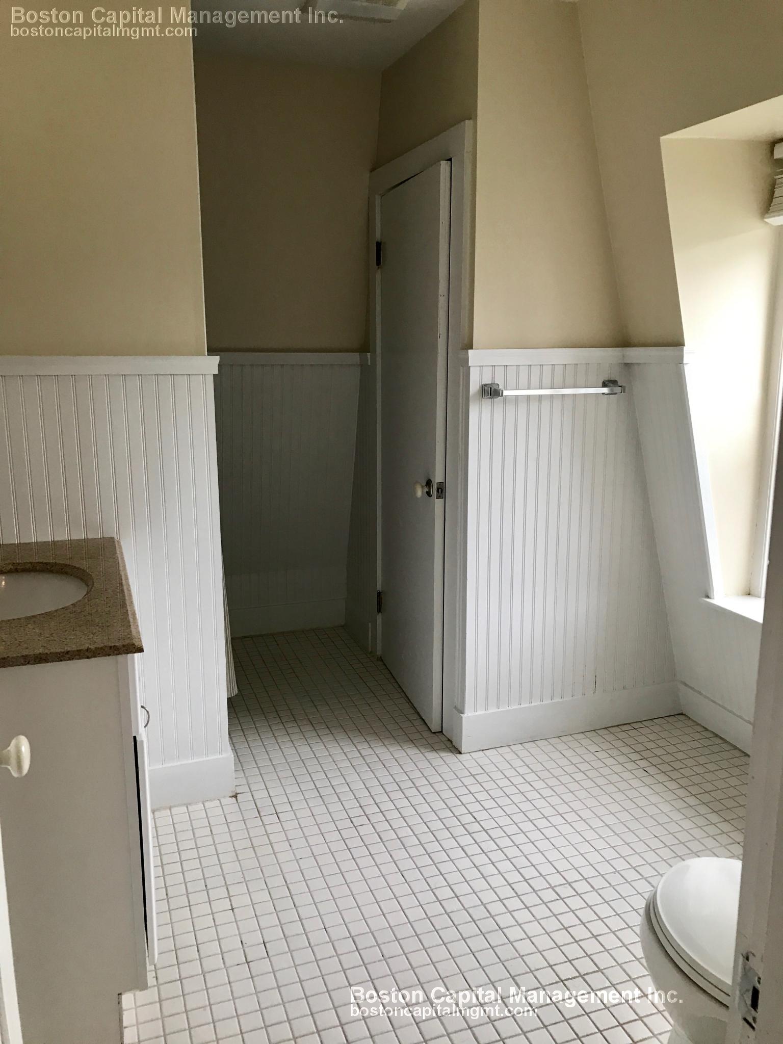 Photos of apartment on Main St.,Malden MA 02148