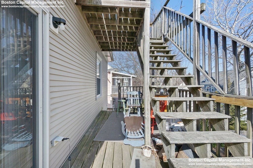 287 Summit Ave, Brighton