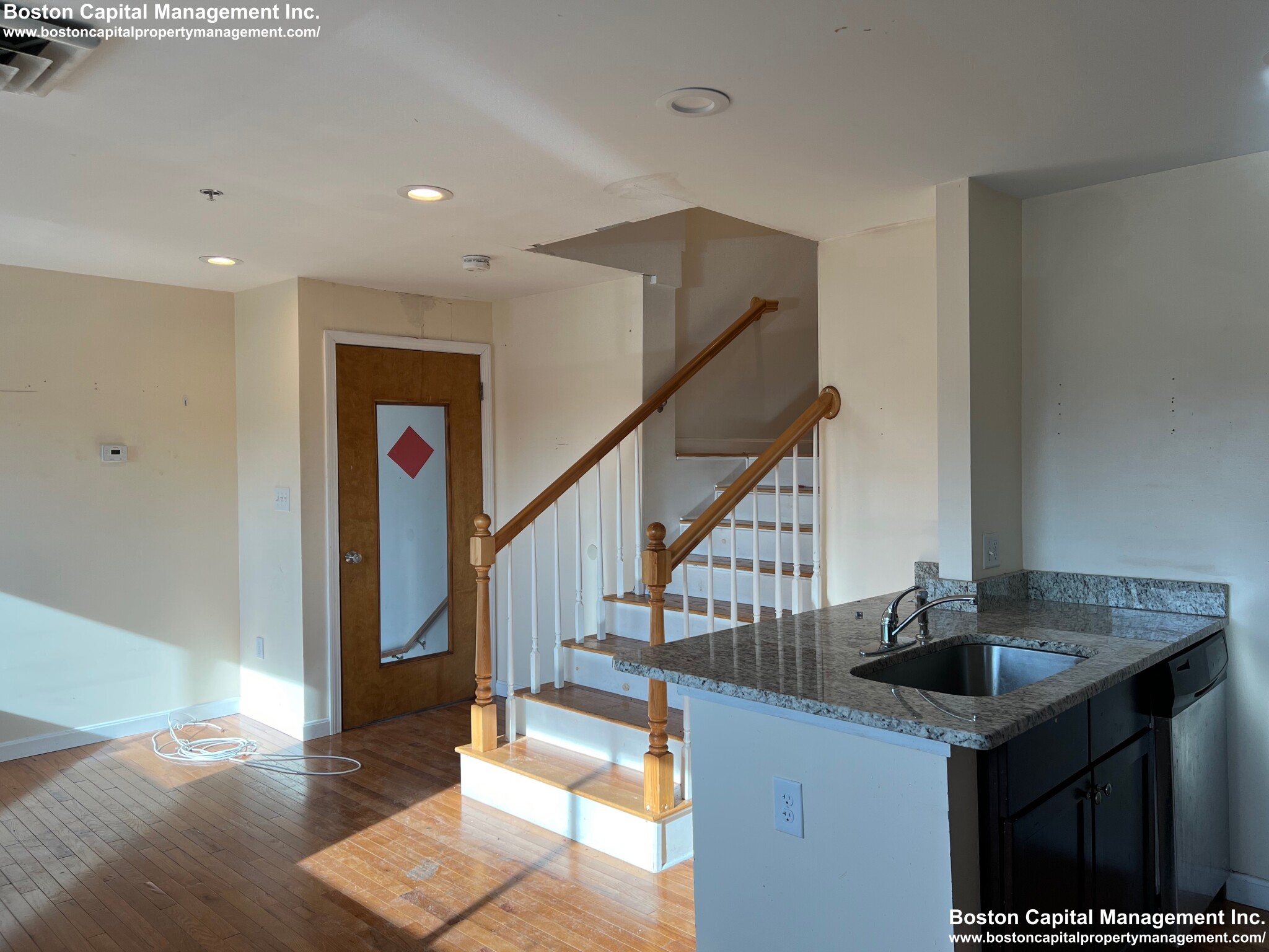 3 bed, 2 bath apartment for rent at 221-227 Washington St Unit 2, Newton Corner — photo 4 of 11