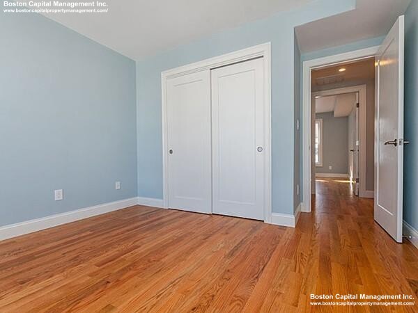 14 Rockview St, Jamaica Plain