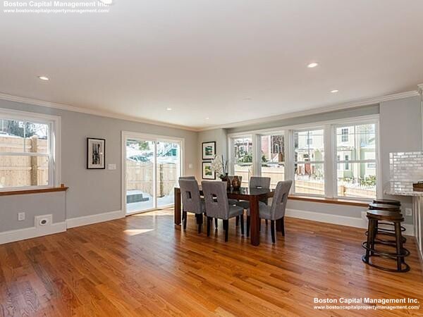 14 Rockview St, Jamaica Plain