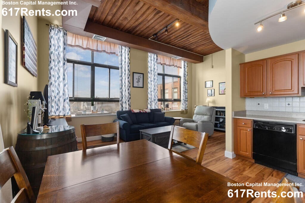 10 Linwood St, Malden