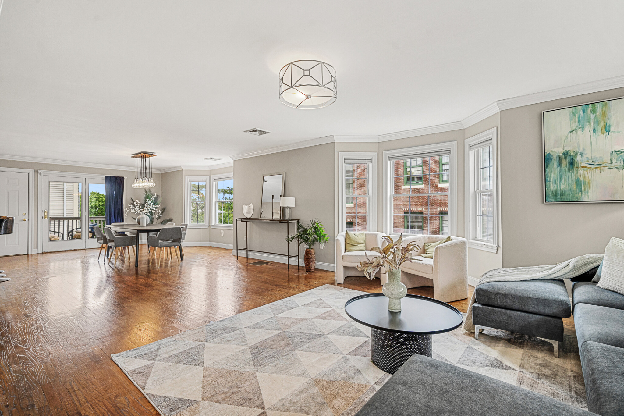 476 3rd St, South Boston