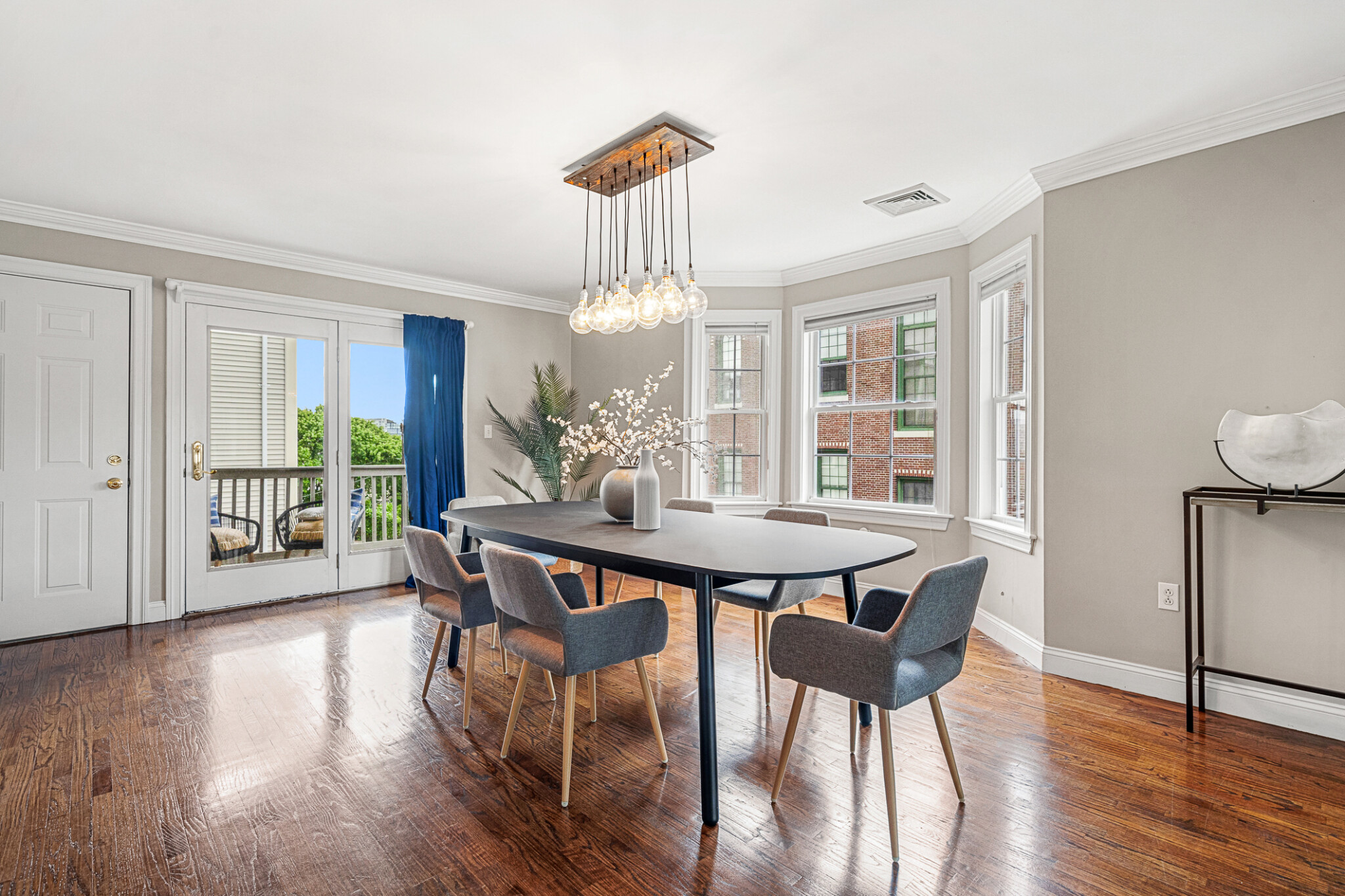 476 3rd St, South Boston