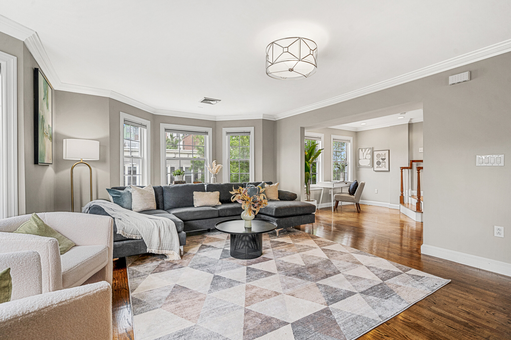 476 3rd St, South Boston