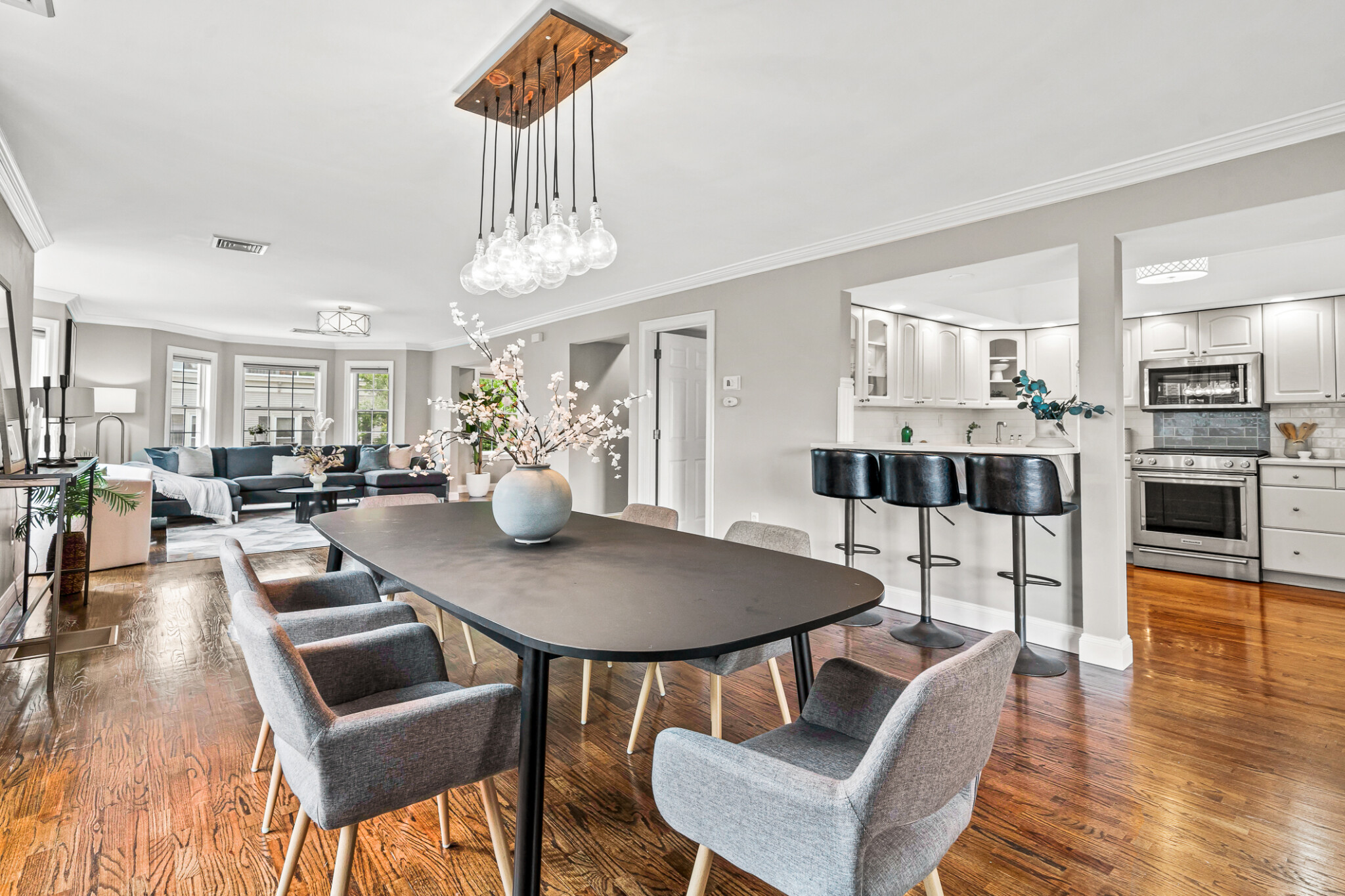 476 3rd St, South Boston