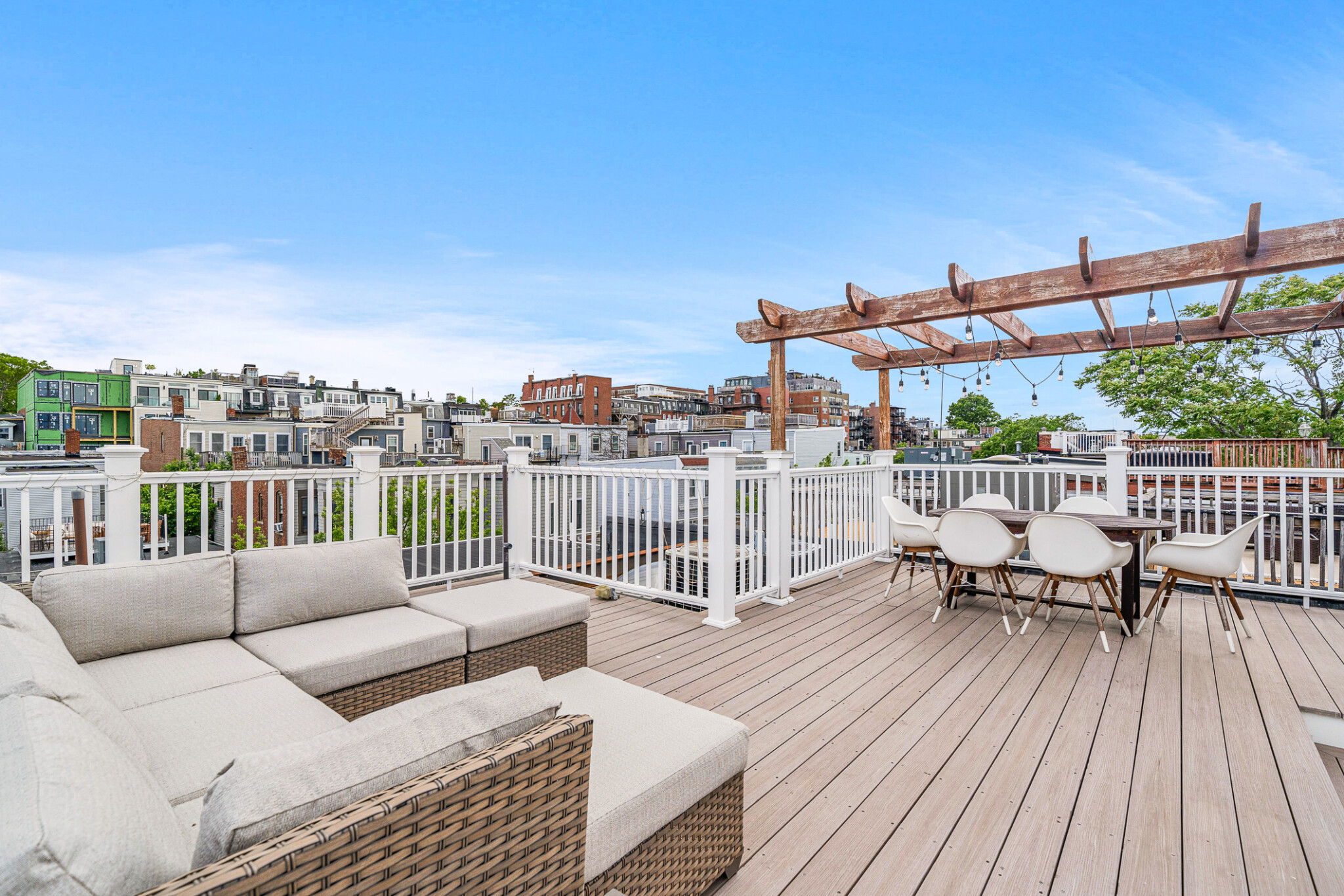 476 3rd St, South Boston