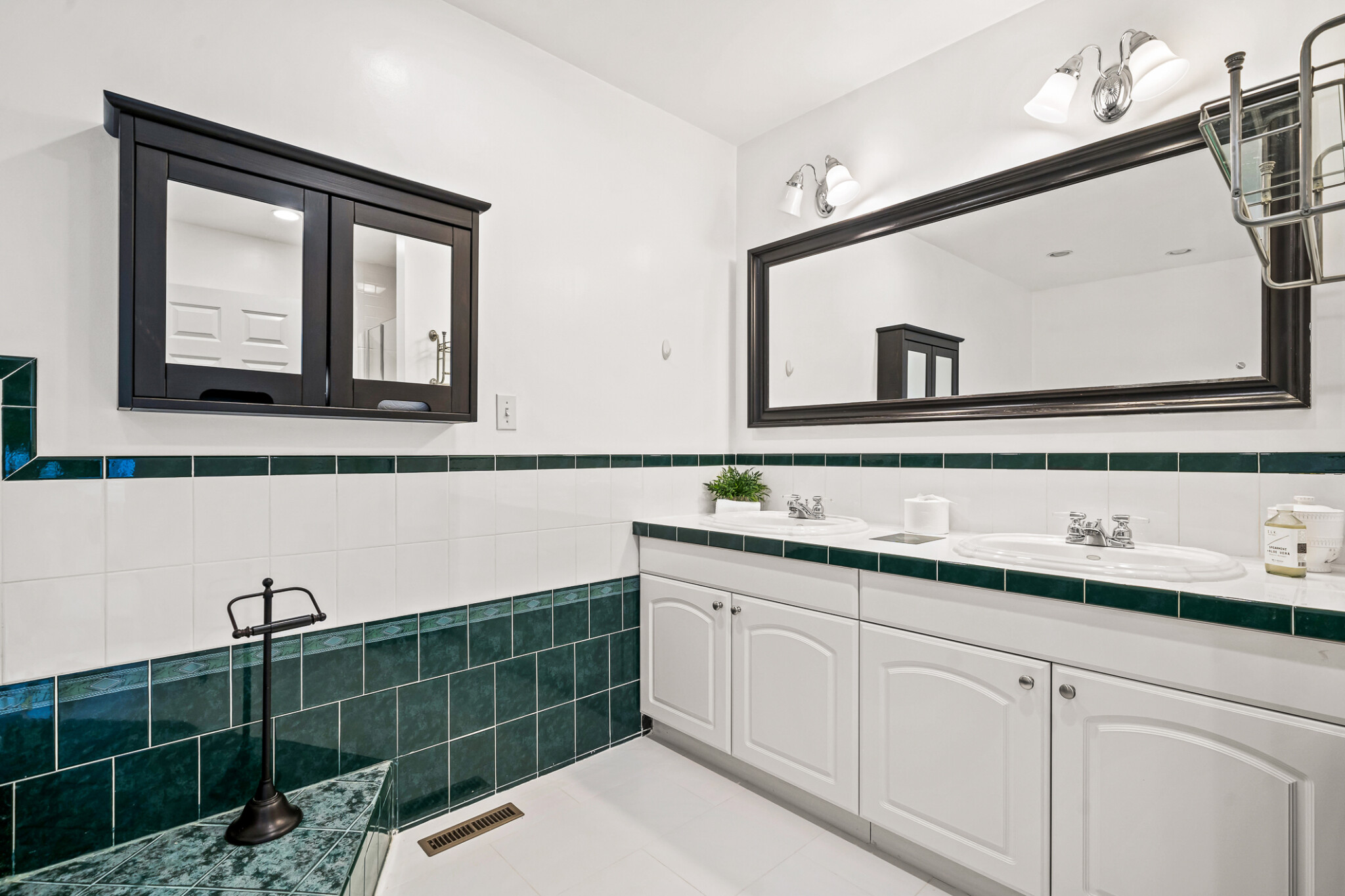 476 3rd St, South Boston