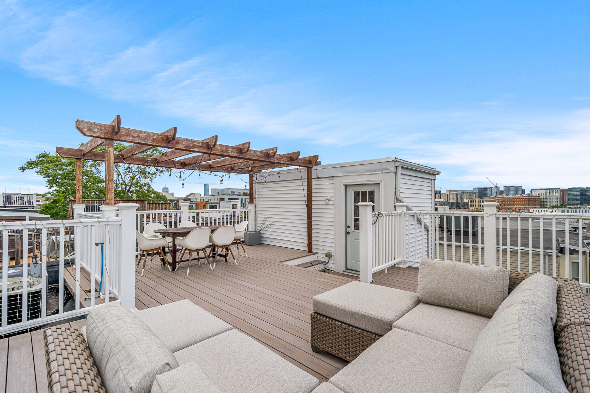 476 3rd St, South Boston