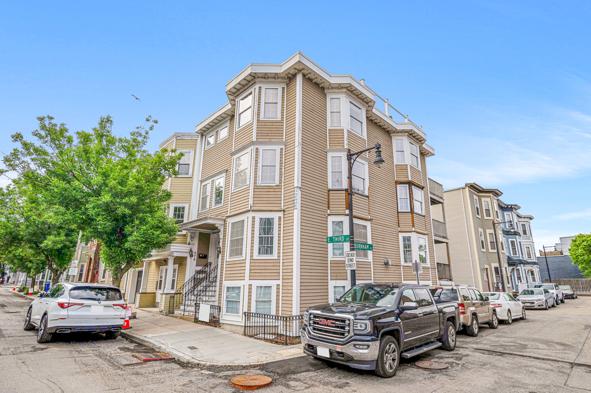 476 3rd St, South Boston