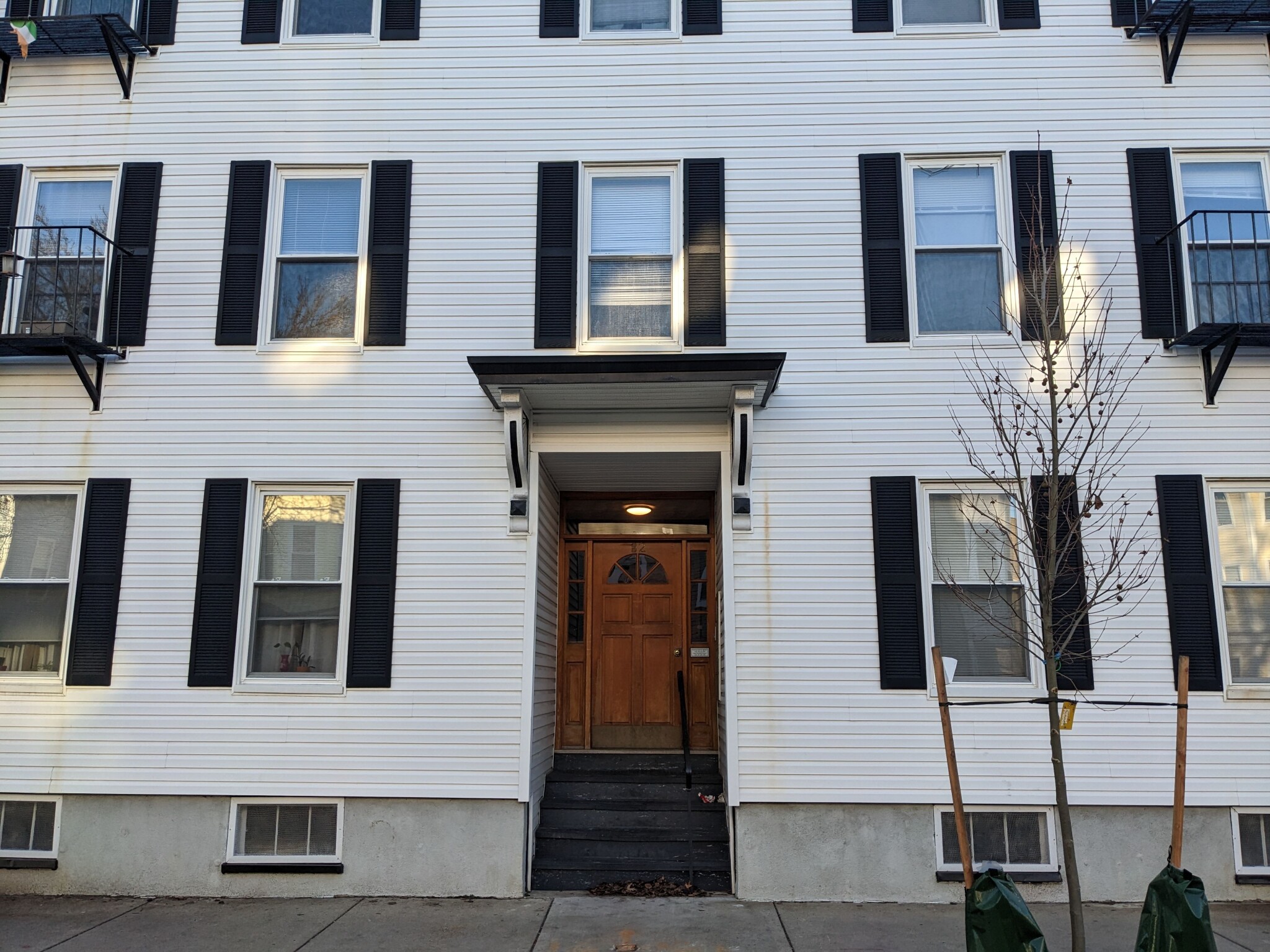 Photos of apartment on Hampshire St.,Cambridge MA 02139
