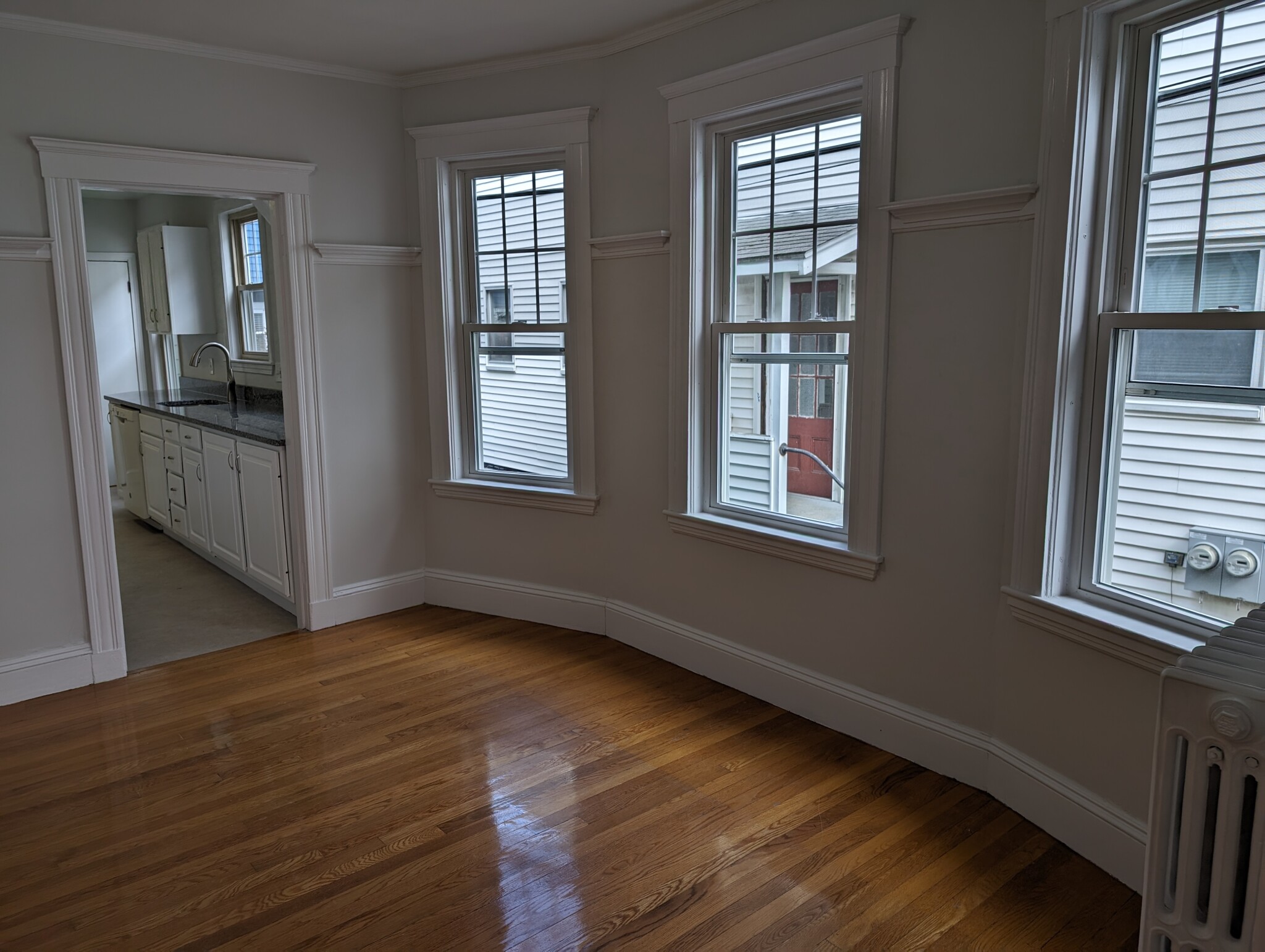 8 Wilson Ave, Belmont