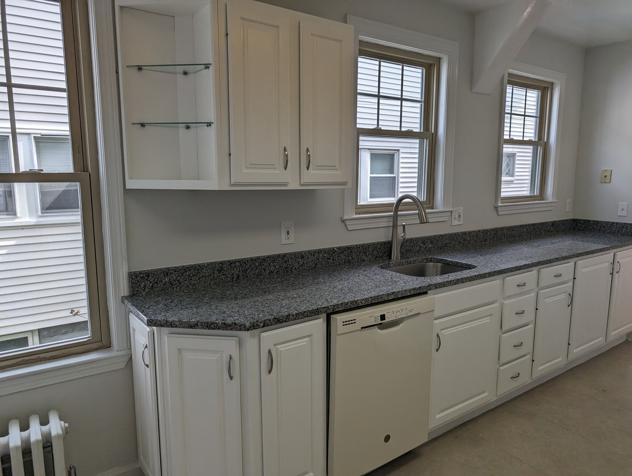 8 Wilson Ave, Belmont