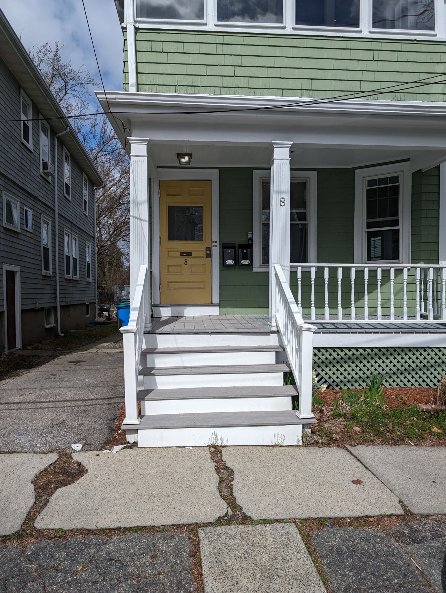 8 Wilson Ave, Belmont