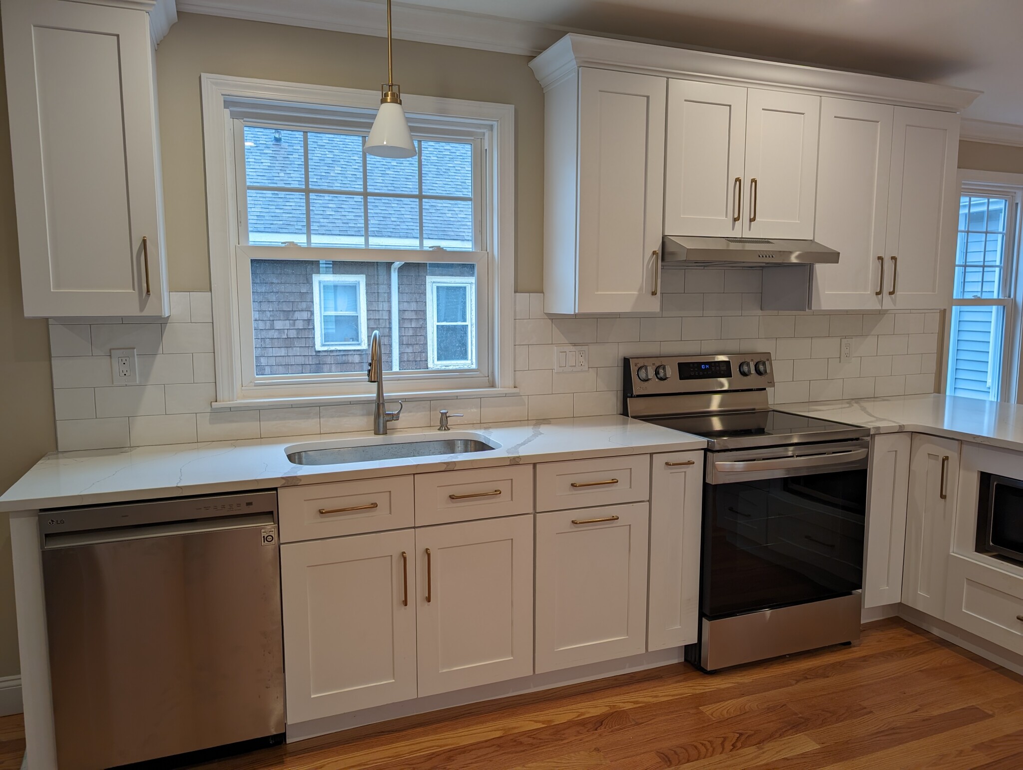 Photos of apartment on Warwick Rd.,Belmont MA 02478