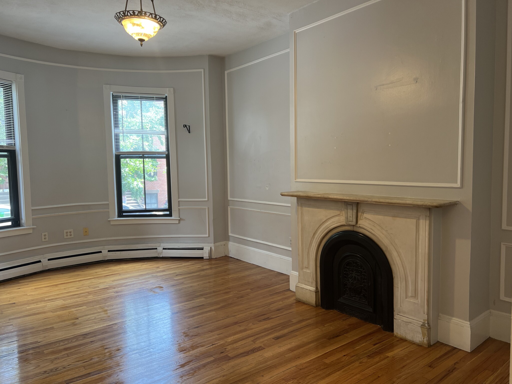 Photos of apartment on West Newton St.,Boston MA 02118