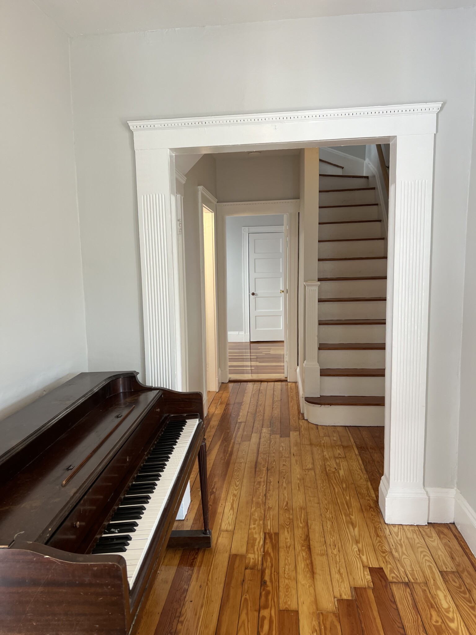 96 Bristol Rd, Medford