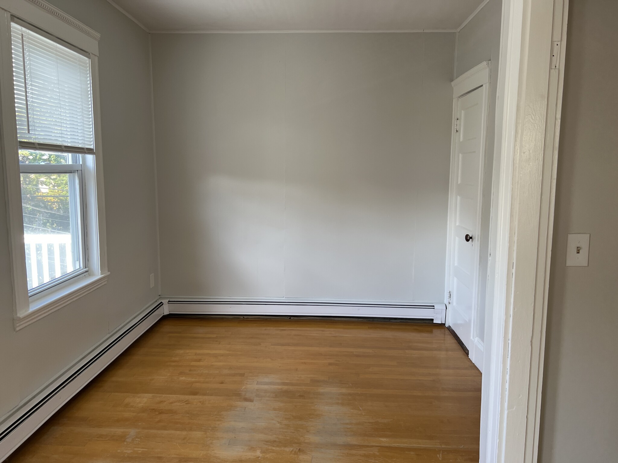 96 Bristol Rd, Medford