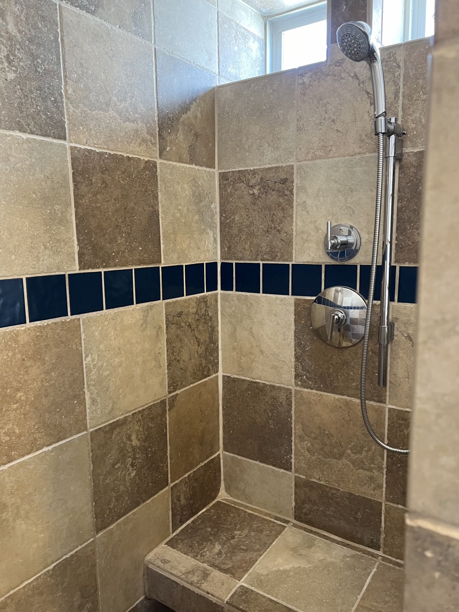 96 Bristol Rd, Medford