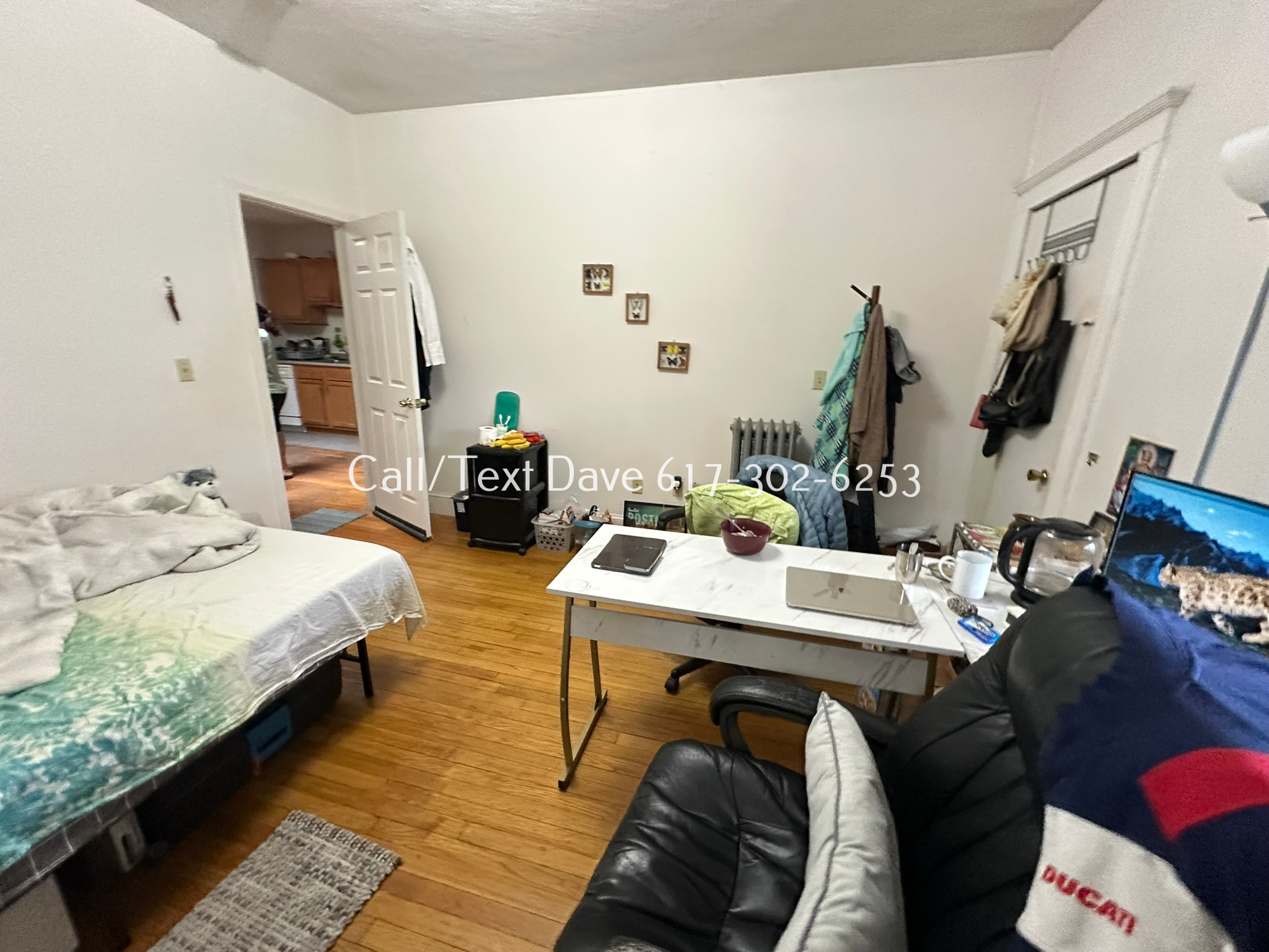 https://ygl-photos.s3.us-west-004.backblazeb2.com/8655O68005221c8128.jpeg