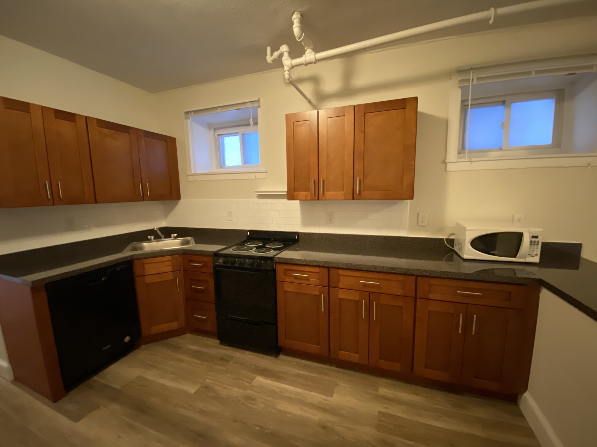 1375 Commonwealth Ave., Allston, MA - 2,750 USD/ month