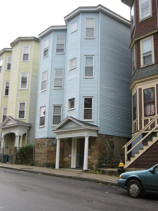 146 Hillside St, Mission Hill