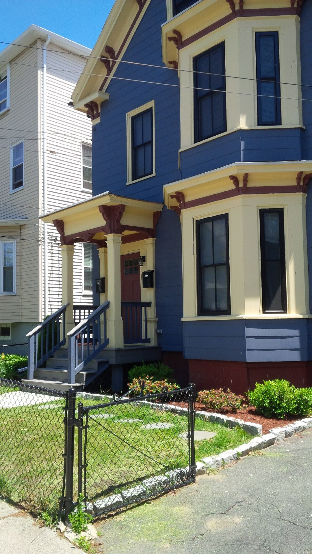 4 bed, 2 bath apartment for rent at 19 Prescott St Unit 2, Prospect Hill — photo 12 of 31