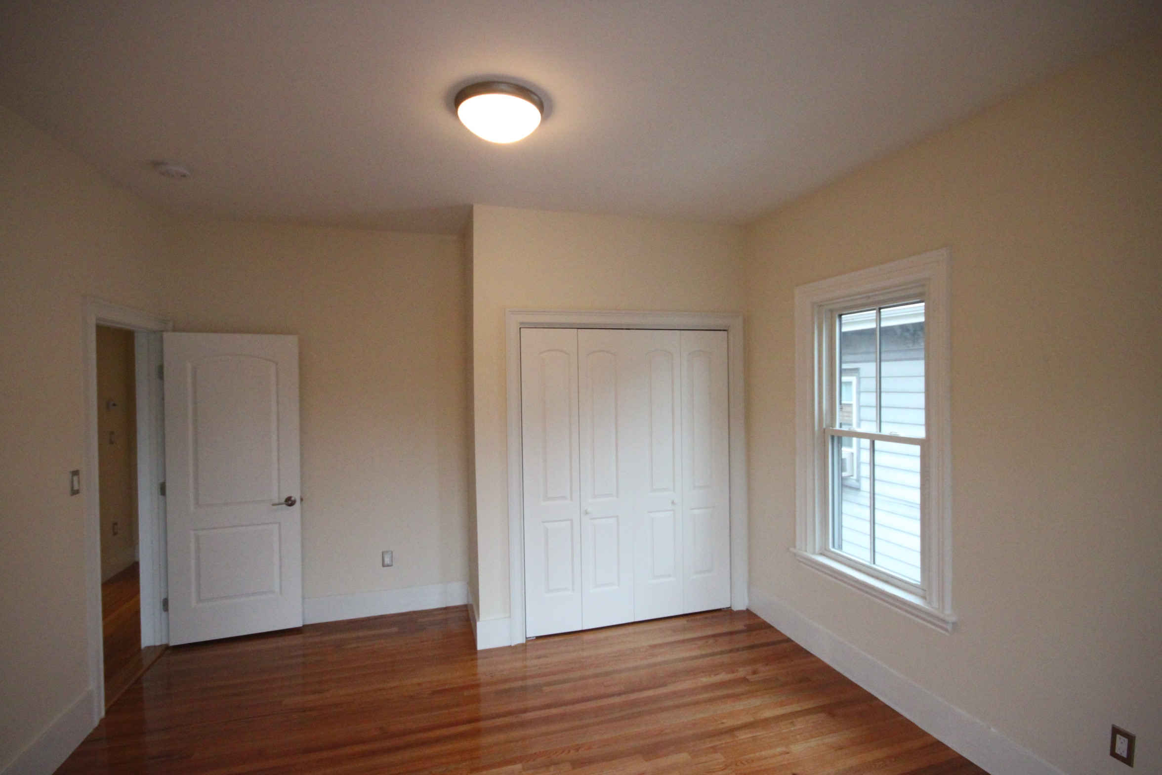 4 bed, 2 bath apartment for rent at 19 Prescott St Unit 2, Prospect Hill — photo 3 of 31