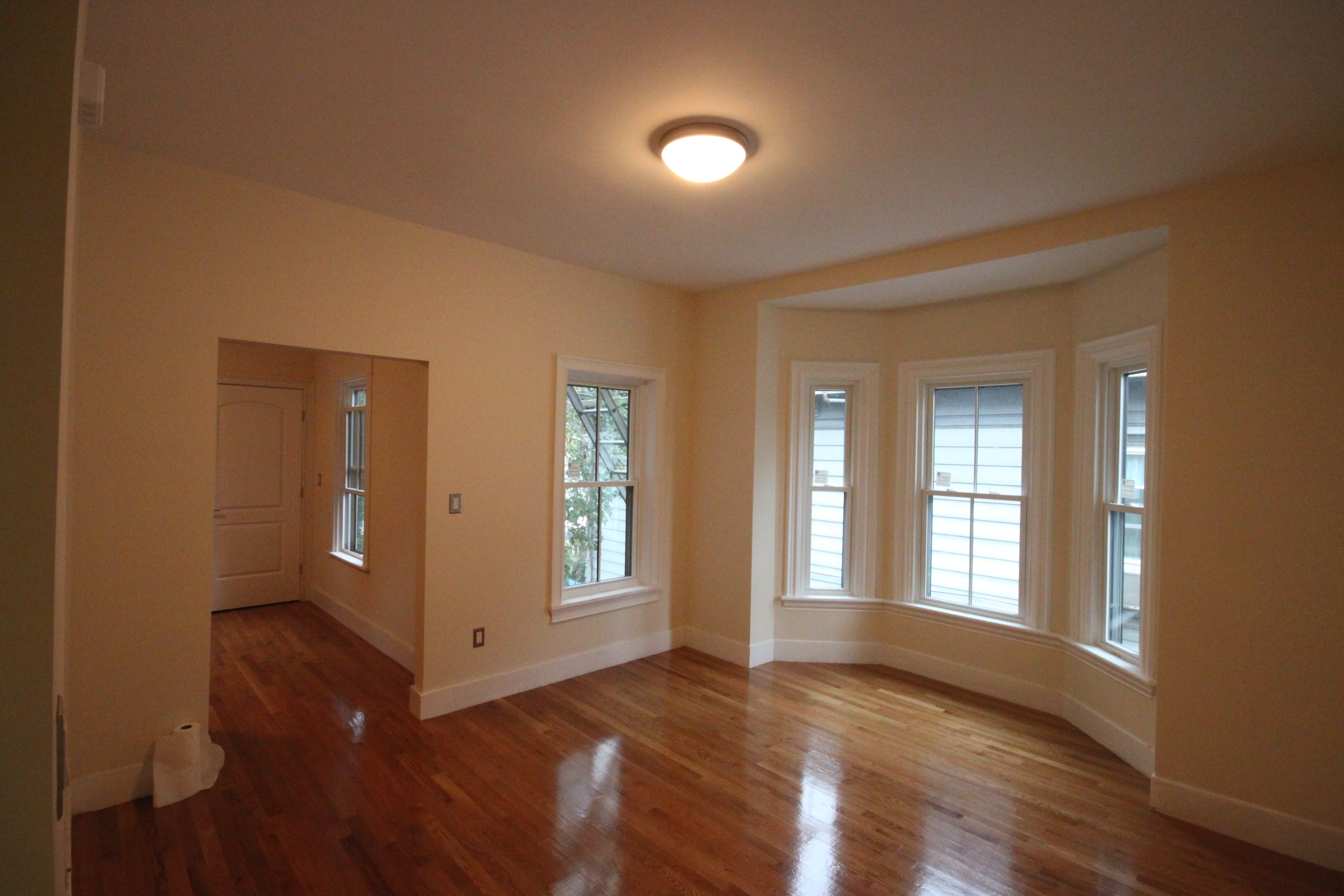 4 bed, 2 bath apartment for rent at 19 Prescott St Unit 2, Prospect Hill — photo 5 of 31