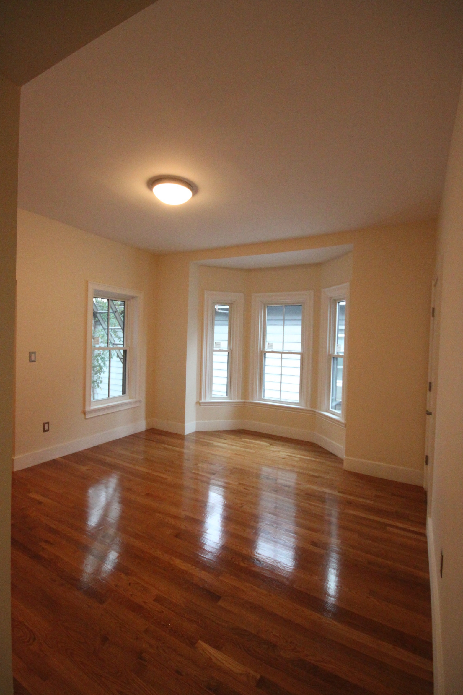 4 bed, 2 bath apartment for rent at 19 Prescott St Unit 2, Prospect Hill — photo 6 of 31