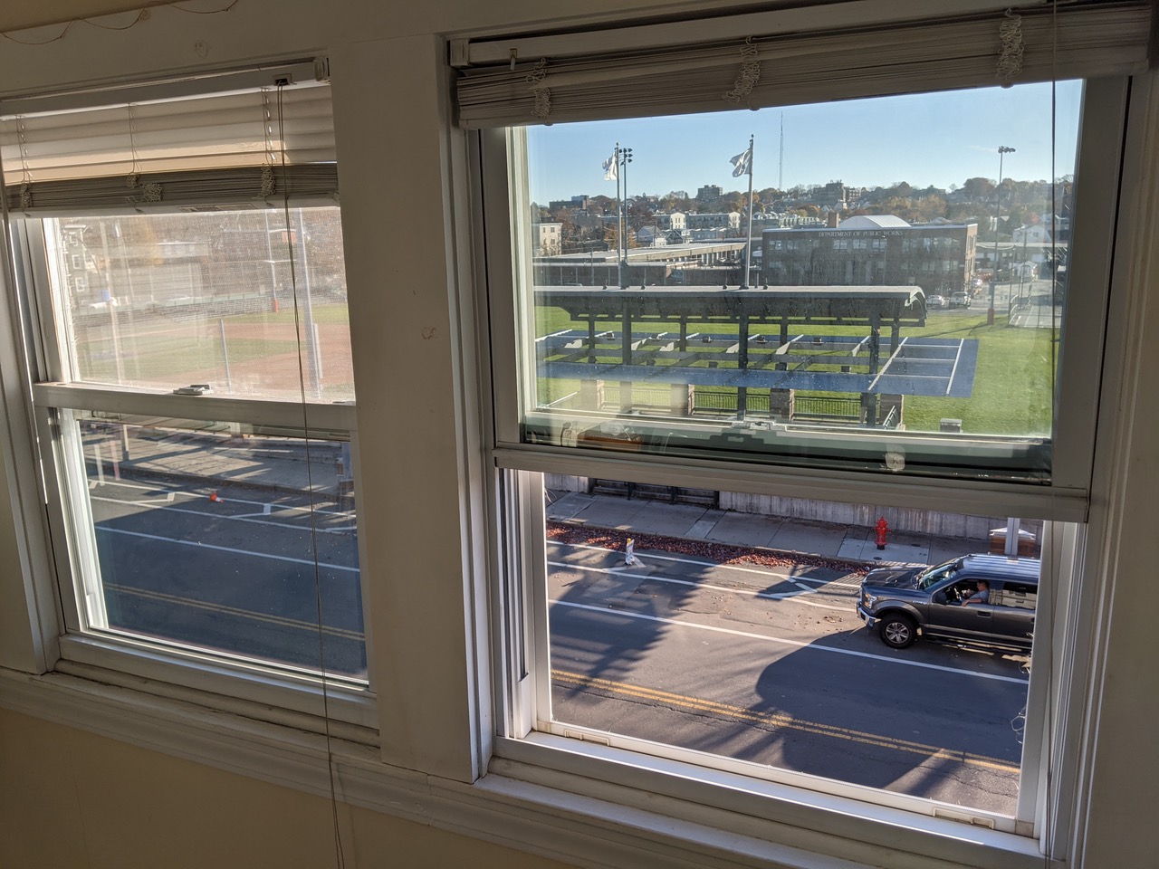 547 Broadway, Magoun Square