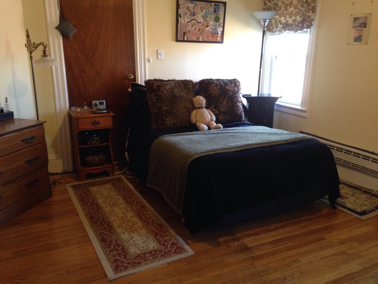 547 Broadway, Magoun Square