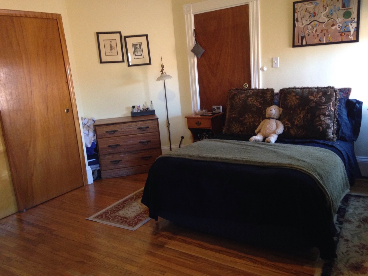 547 Broadway, Magoun Square