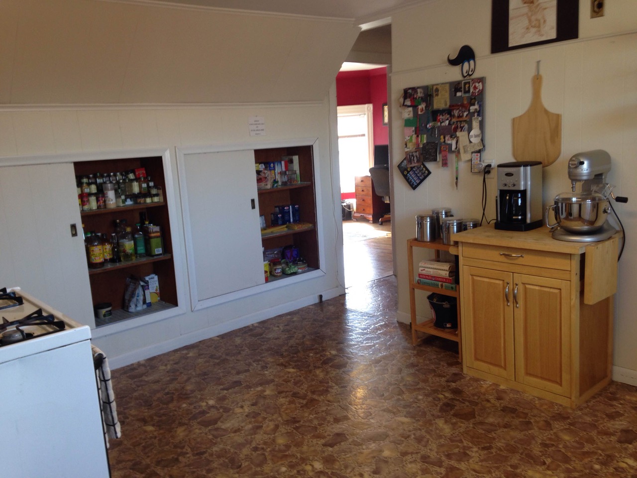 547 Broadway, Magoun Square