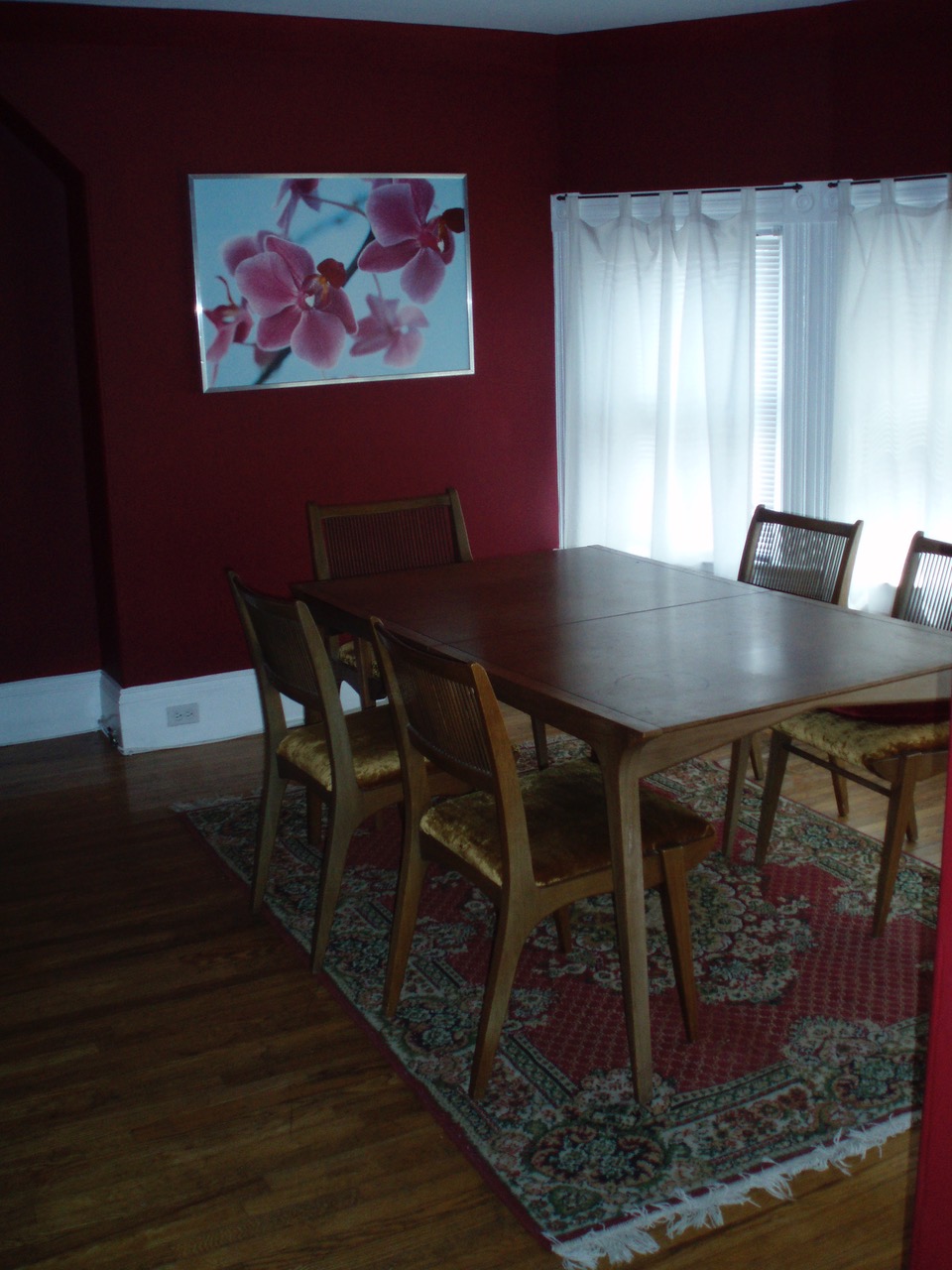 547 Broadway, Magoun Square