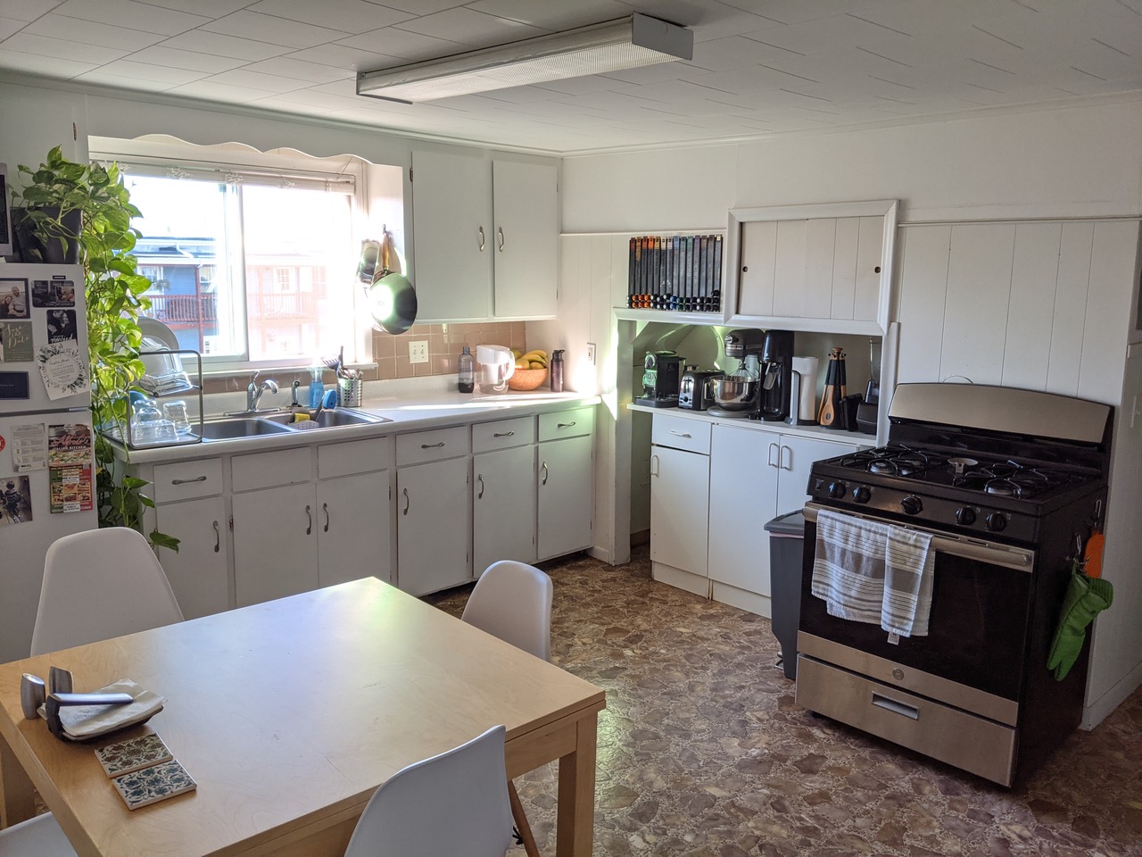 547 Broadway, Magoun Square