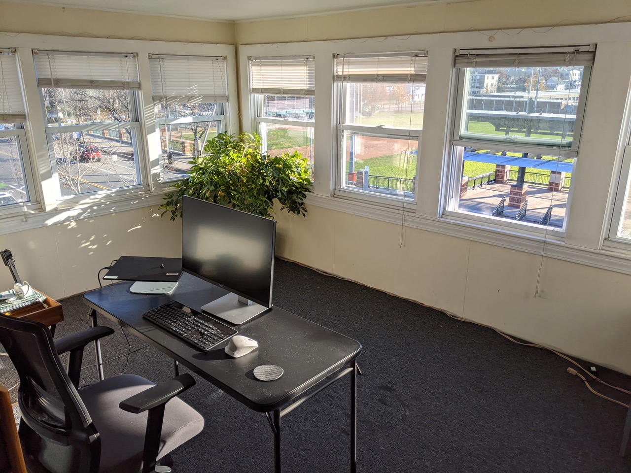 547 Broadway, Magoun Square