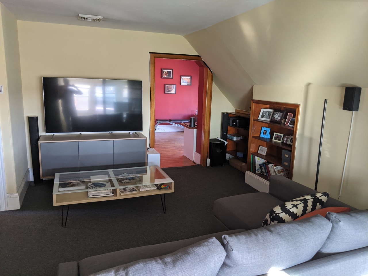 547 Broadway, Magoun Square