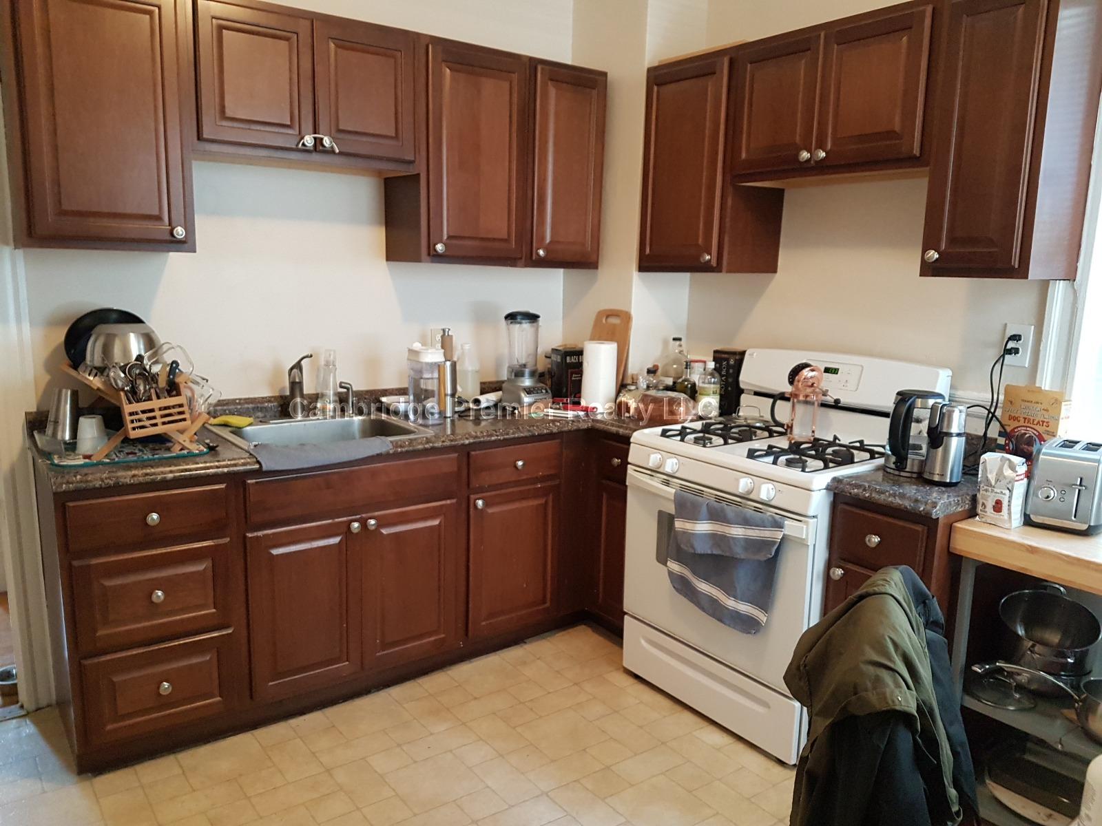 274 Brookline St, Cambridgeport