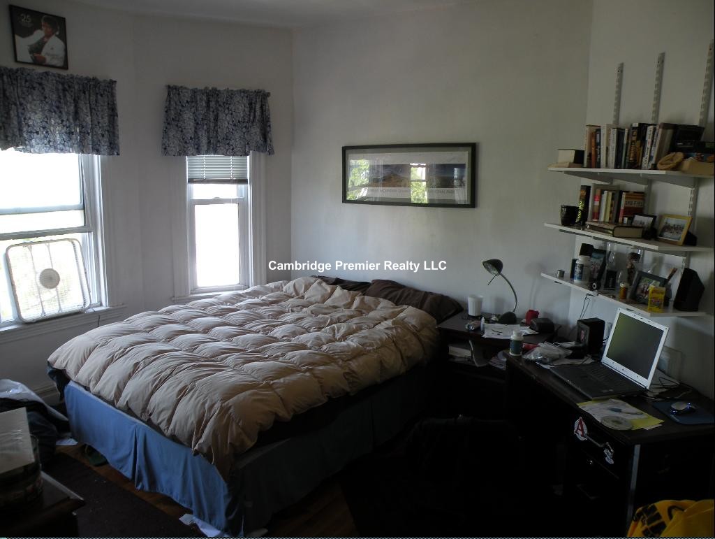 24 Hardwick St, East Cambridge